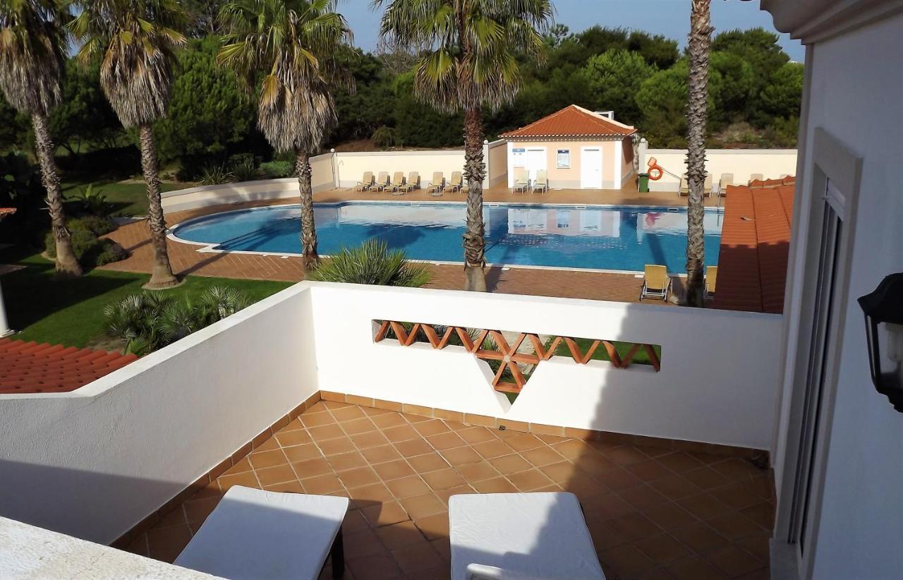 Vila Dos Principes In Praia D'El Rey Praia del Rei Exterior photo
